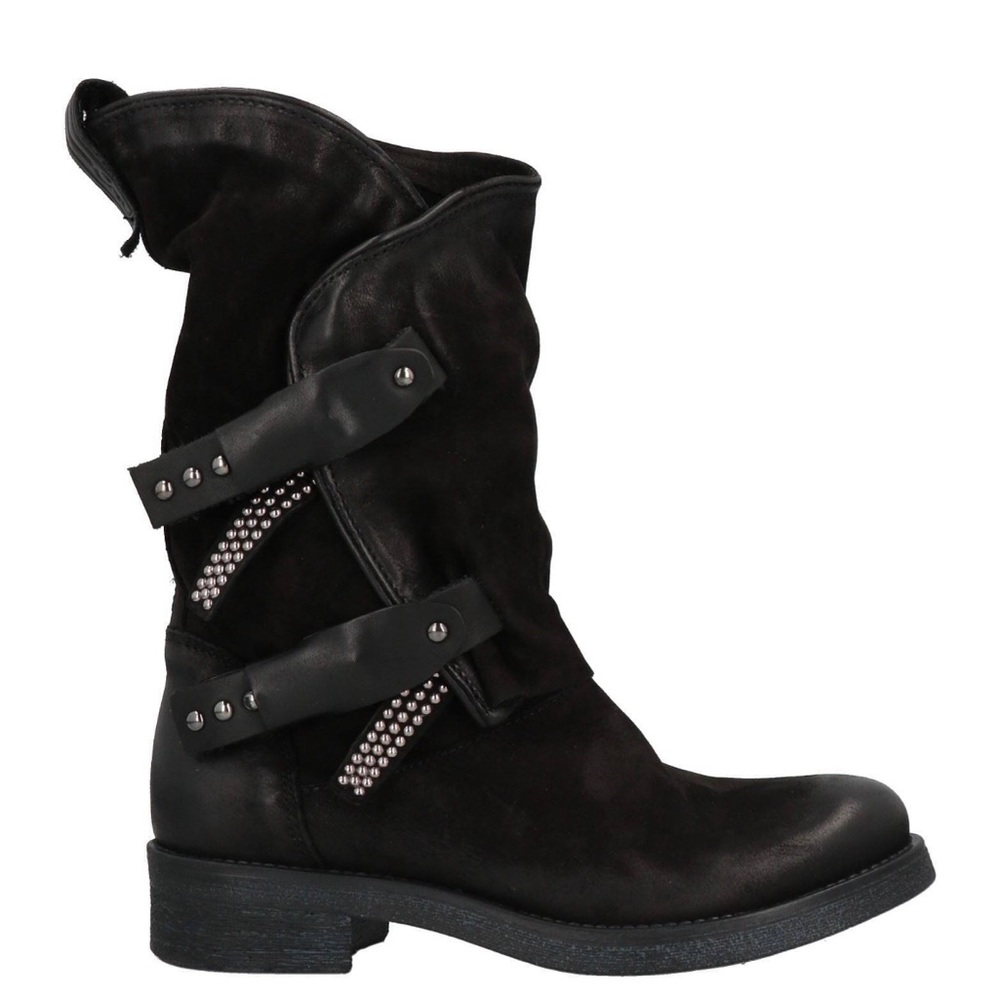 Metisse Italian leather boots with silver stud details